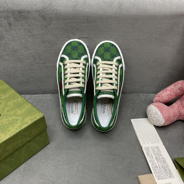 G*u*i sneaker