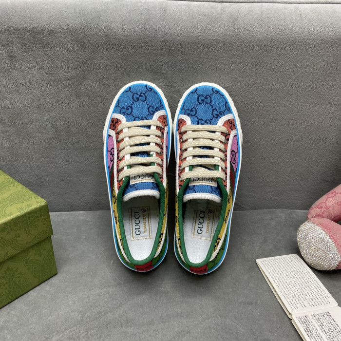 G*u*i sneaker