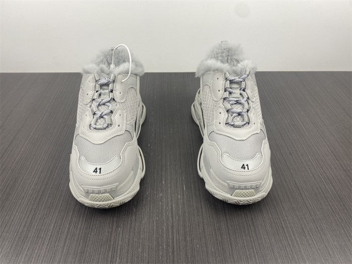 blcg sneaker triple.s.