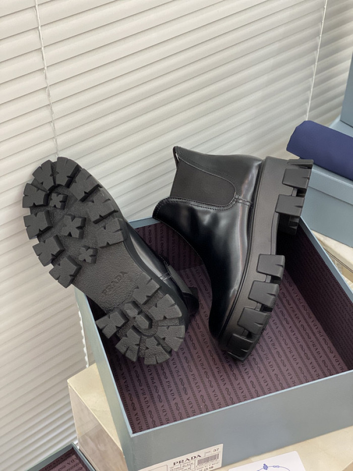 pra_da boots