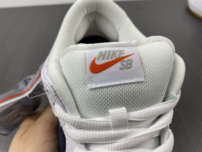 dunk low pro iso sb 