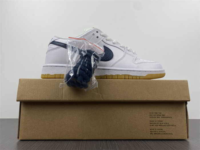 dunk low pro iso sb 