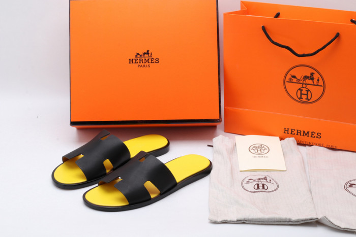 herm*s slippers