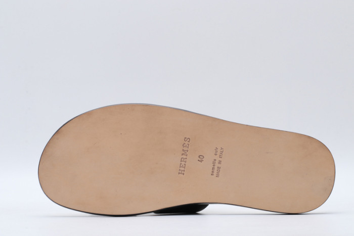 herm*s slippers