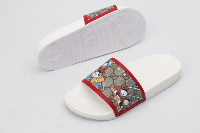 G*u*i slippers
