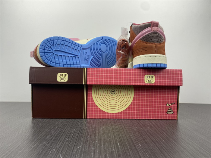social status x dunk mid 