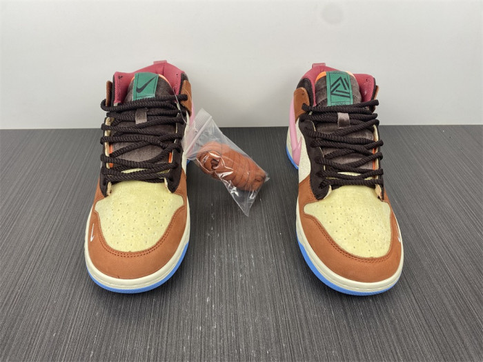 social status x dunk mid 