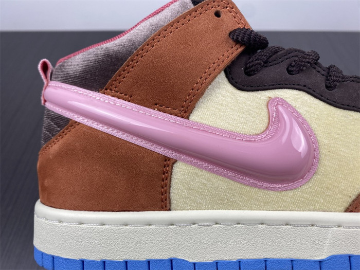 social status x dunk mid 