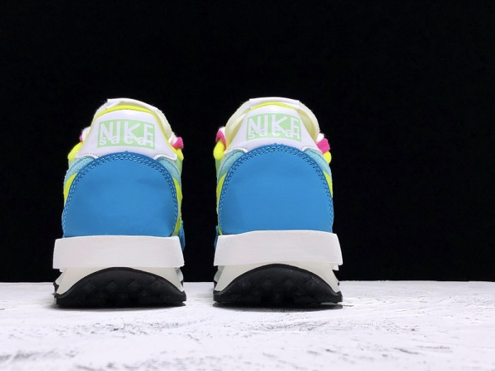 sacai x nike l0vtd waffle daybreak running  bv0073-600