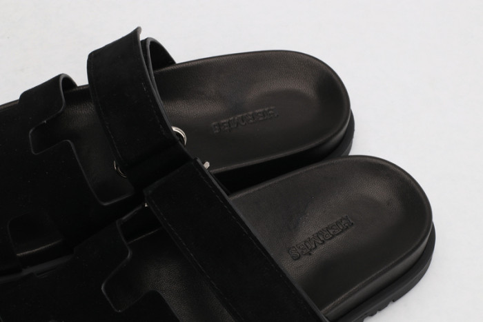 herm*s slippers