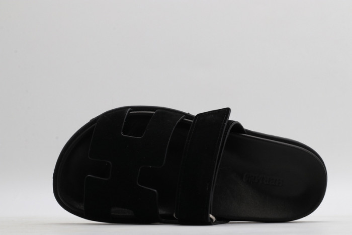 herm*s slippers