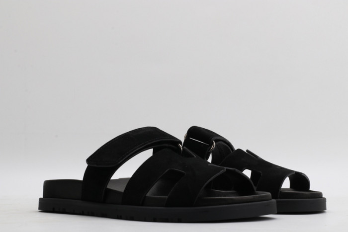 herm*s slippers