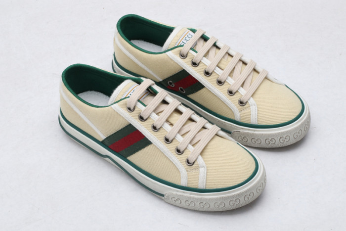 G*u*i  sneaker