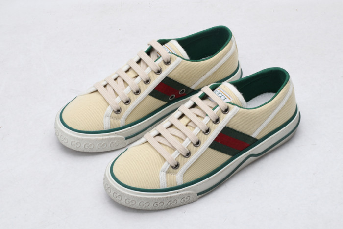 G*u*i  sneaker