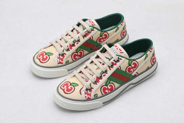 G*u*i sneaker