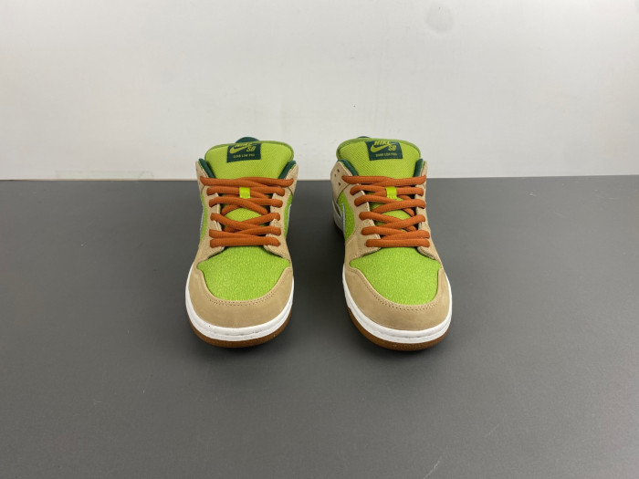 nike sb dunk low "escargot" fq7585-200