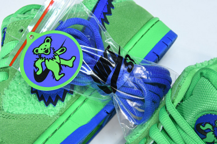 grateful dead x nike sb dunk low “green bear” cj5378-300