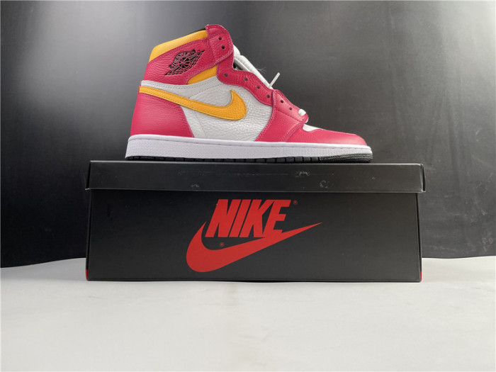 air jordan 1 retro high og light fusion red 555088-603