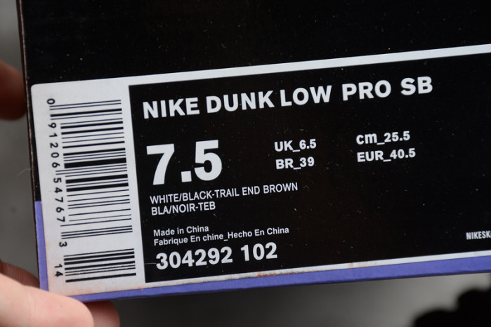 nike sb dunk low white black trail end brown 304292-102