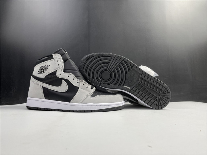 air jordan 1 retro high black white light smoke grey 555088-035