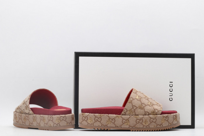 G*u*i slippers