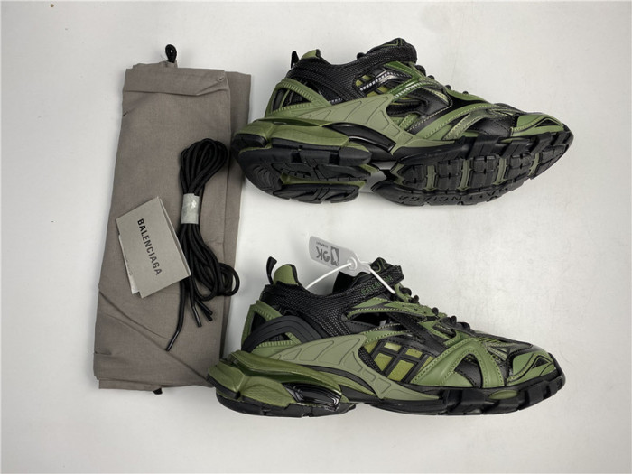 blcg track.2 black and green 568614 w3ae1 2311