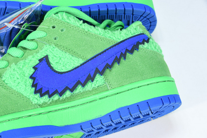 grateful dead x nike sb dunk low “green bear” cj5378-300