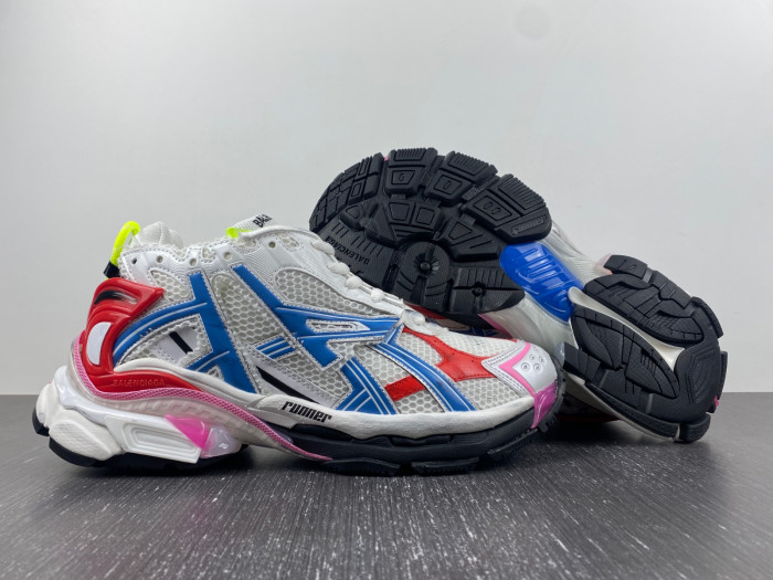 Ba*len*cia*ga -runner