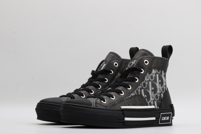 d10r b23 homme kaws high top sneaker