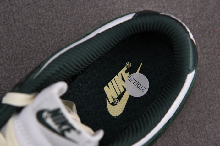 nike dunk low vintage green- dq8580-100