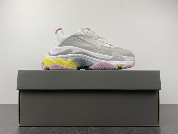 blcg sneaker triple.s.