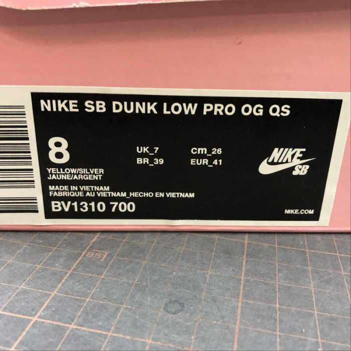 nike sb dunk low Di*m*nd s*pply co canary Di*m*nd (friends and family)  bv1310-700