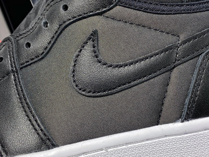 air jordan 1 black satin gym red 555088-060