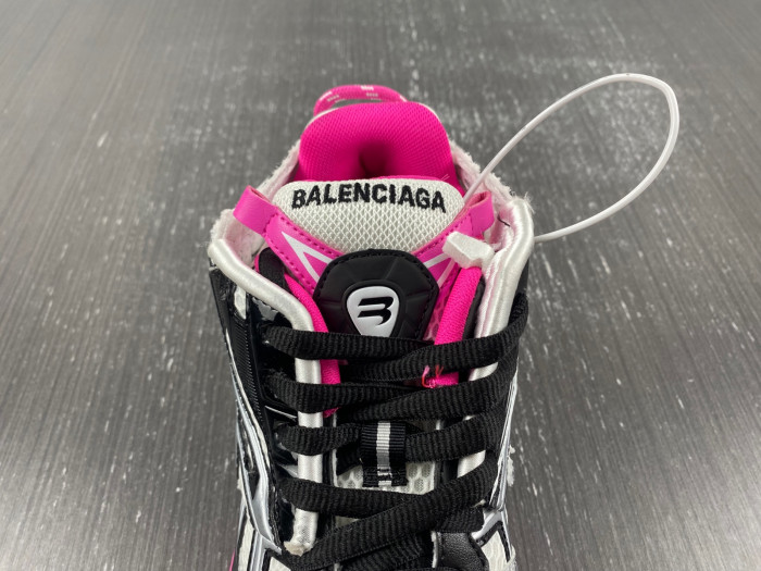 Ba*len*cia*ga -runner