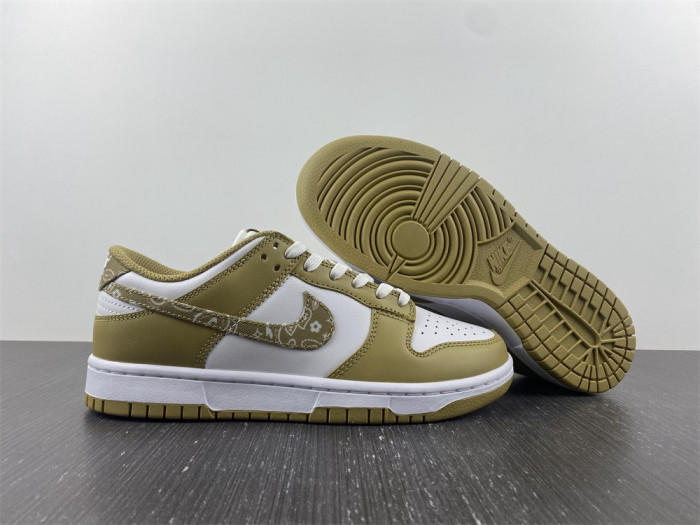 nike dunk low essential paisley pack barley  dh4401-104