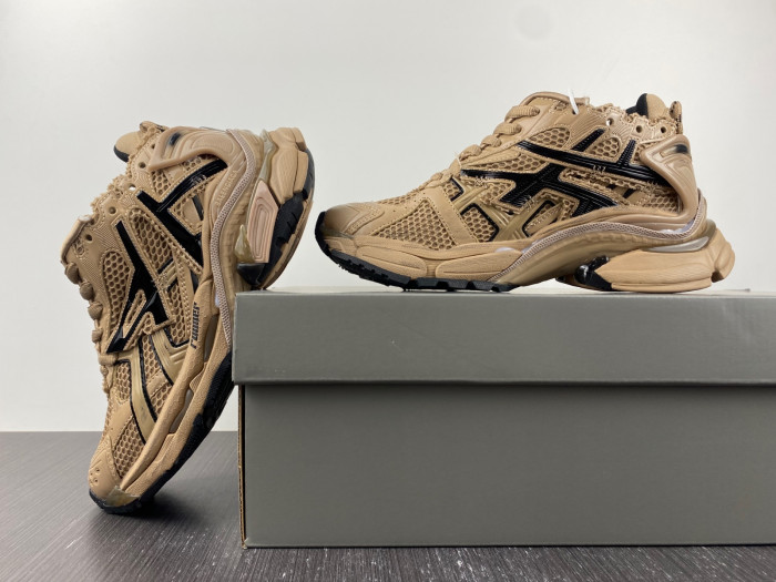 Ba*len*cia*ga -runner