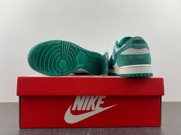 nike dunk low se 85 neptune green wmns do9457-101