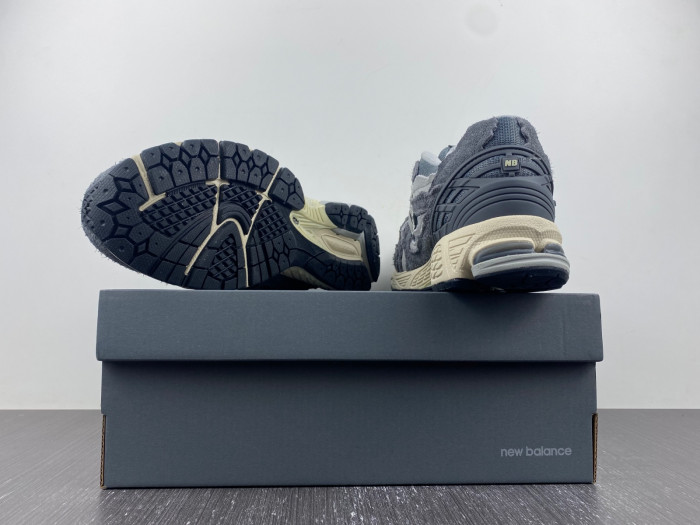 new balance m1906da
