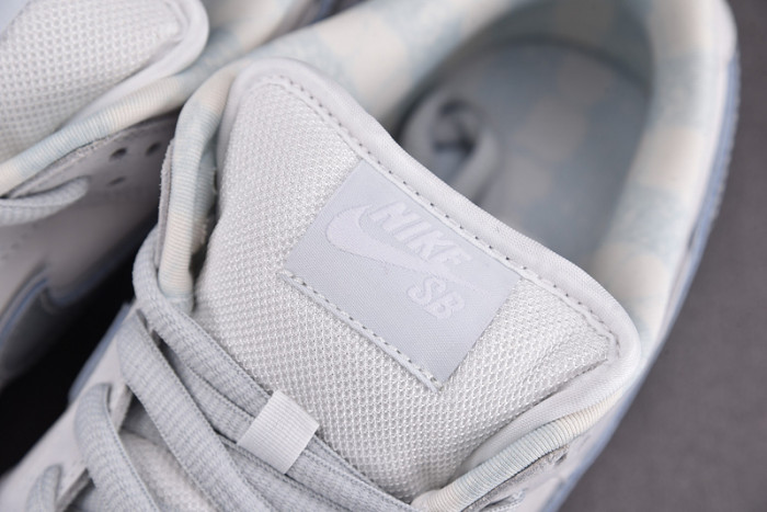 concepts x nk dunk sb low“white lobster” fd8776-100