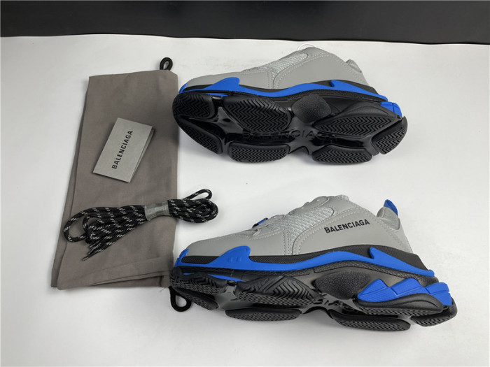 blcg sneaker triple.s.