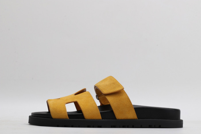 herm*s slippers