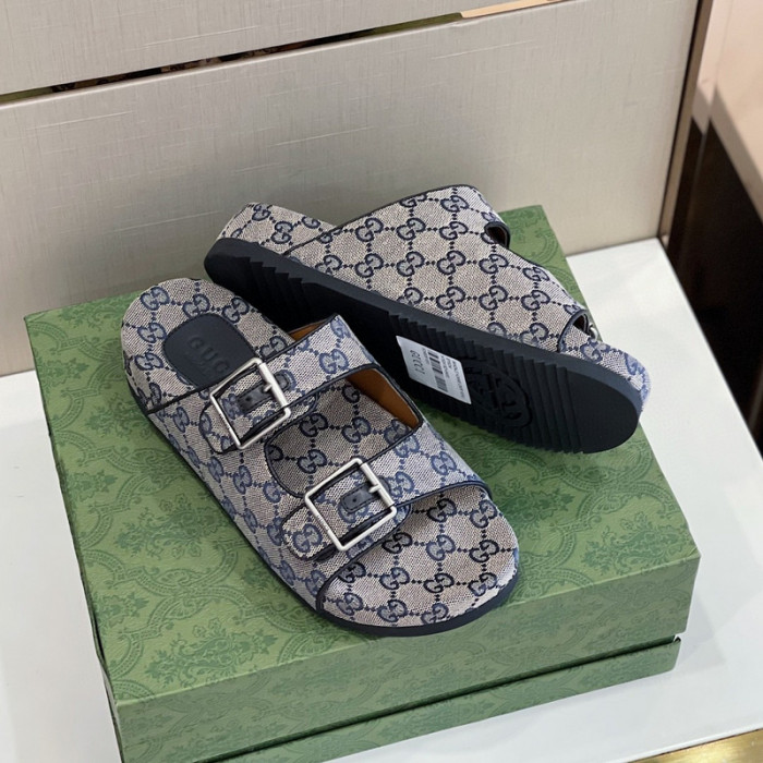 G*u*i slippers