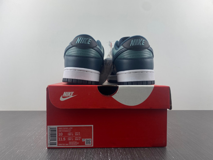 nike dunk low mineral slate armory navy dr9705-300