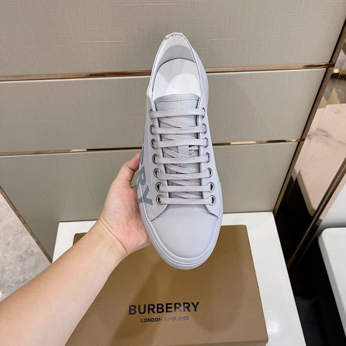 bur  sneaker