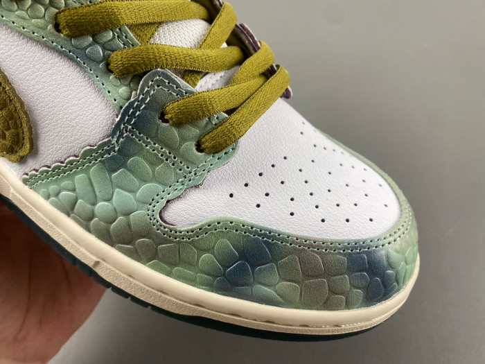 alexis sablone x nike sb dunk low hj3386-300
