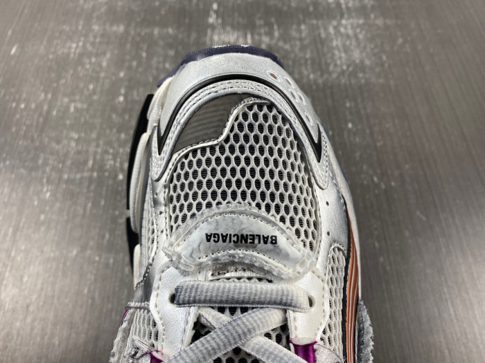 Ba*len*cia*ga -runner