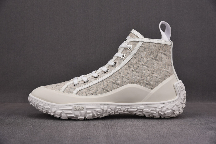 d10r b28  oblique high top sneaker