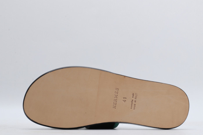 herm*s  slippers