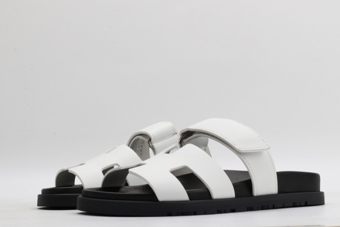 herm*s slippers