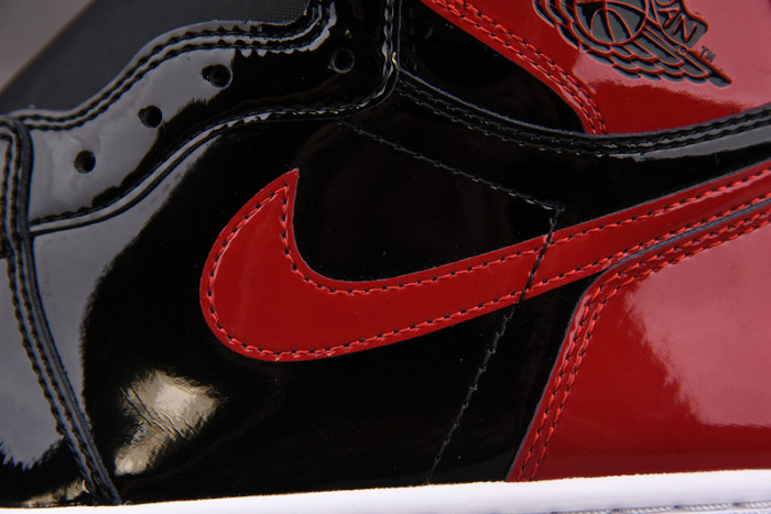 air jordan 1 bred patent leather 555088-063